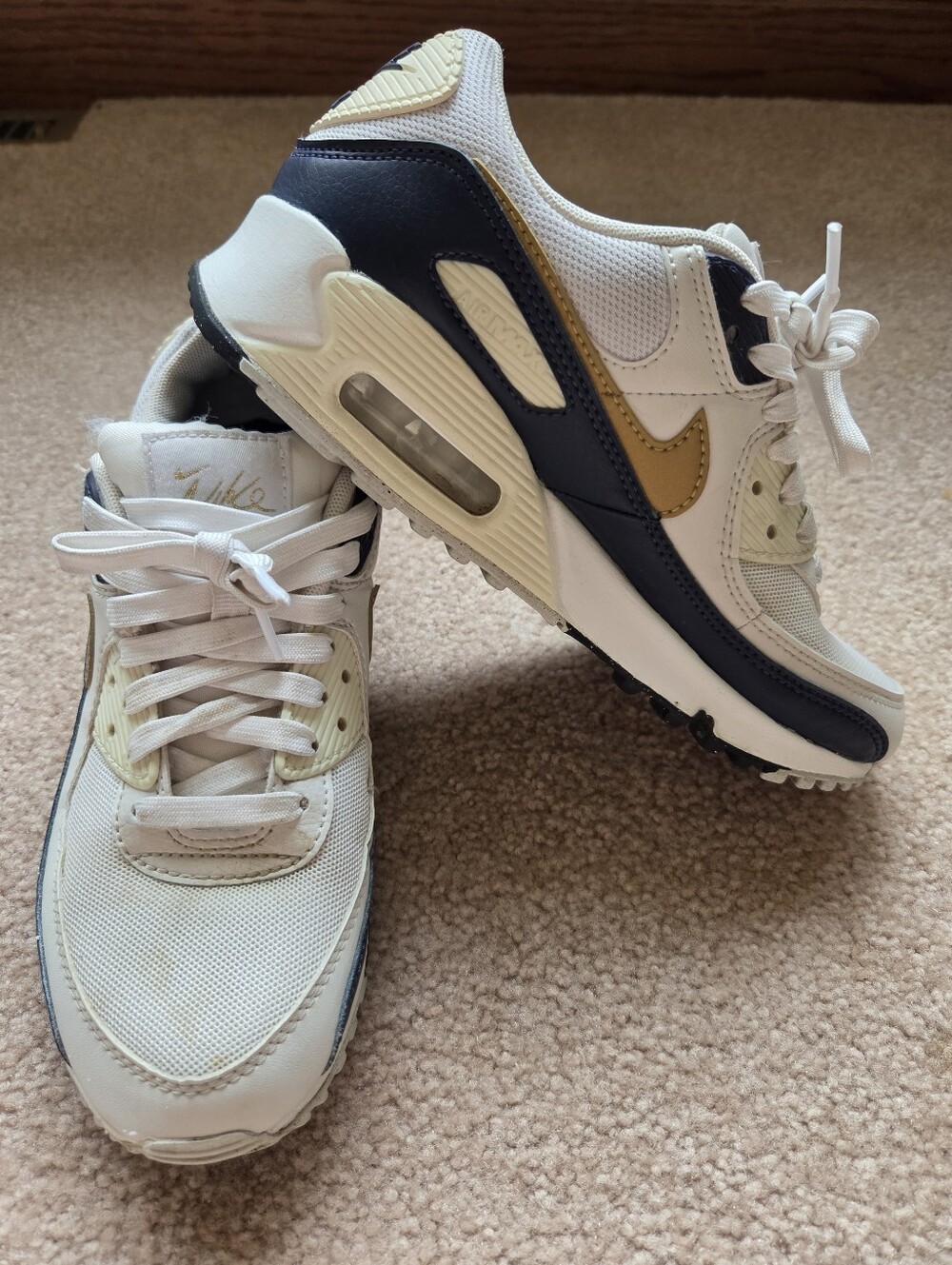 Nike Air Max Athletic Shoes White Navy Gold